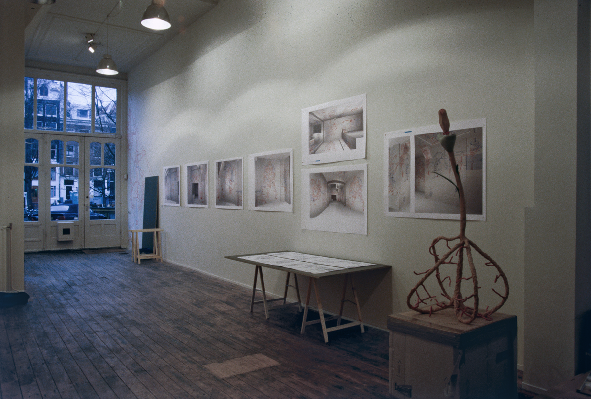 Hannes Kater: Bildprogramm f&uuml;r einen Raum. Die Drucke an der Wand. Galerie Singel 74, Amsterdam 1999